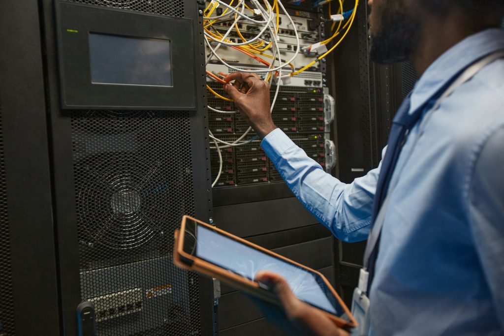When Toronto Businesses Need a Data Cabling Contractor